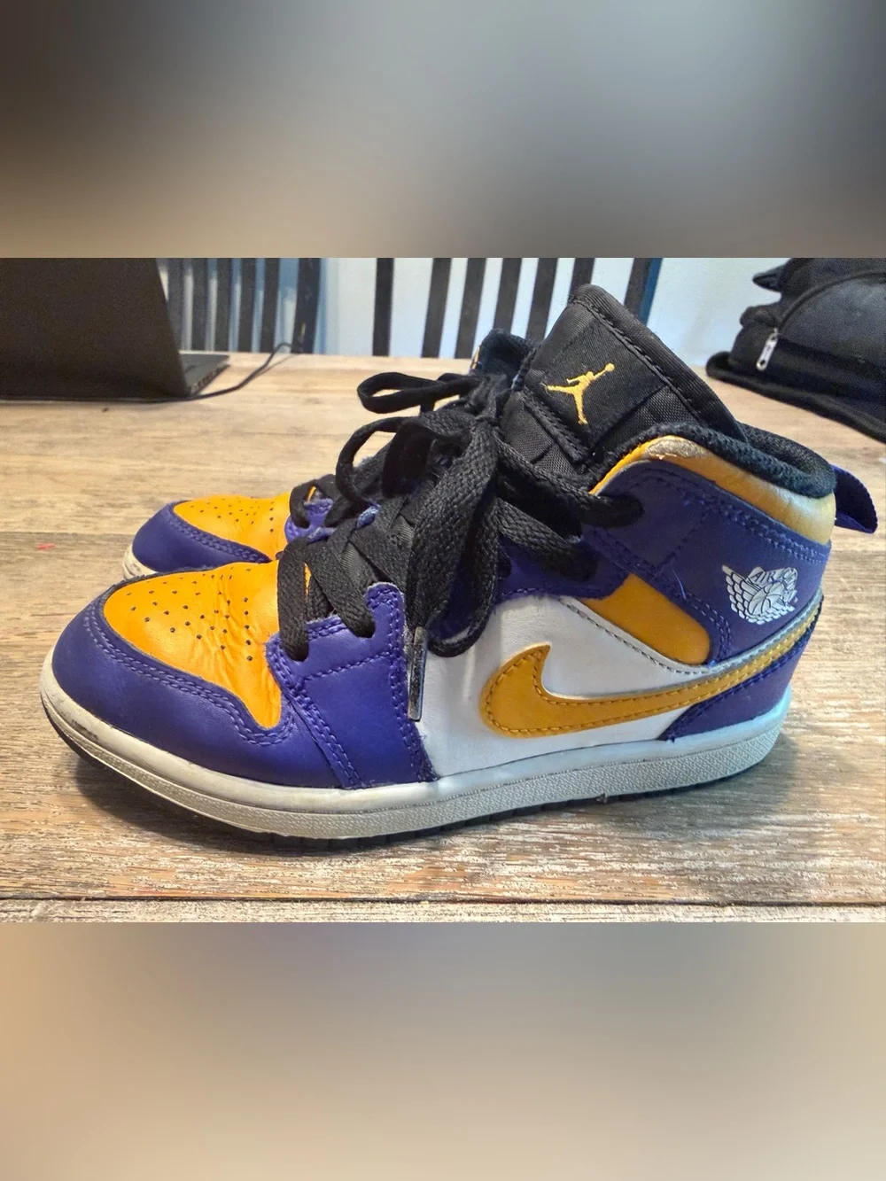 Nike Air Jordan 1 Mid Lakers kids' sneakers